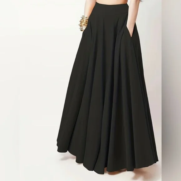 Black High-Waist Maxi Skirt with Pockets - Picture 2 of 8
